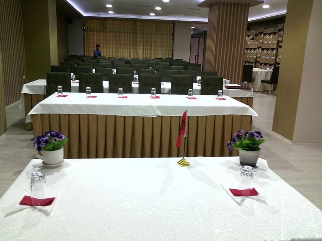 Hotel Pogradeci Dış mekan fotoğraf